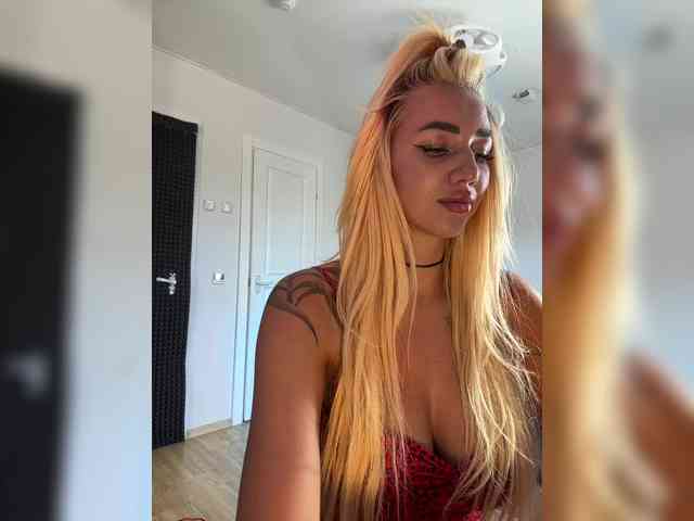 -AmazingBlonde- Sex Cam Show