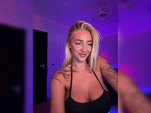 -AmazingBlonde- Sex Cam Show