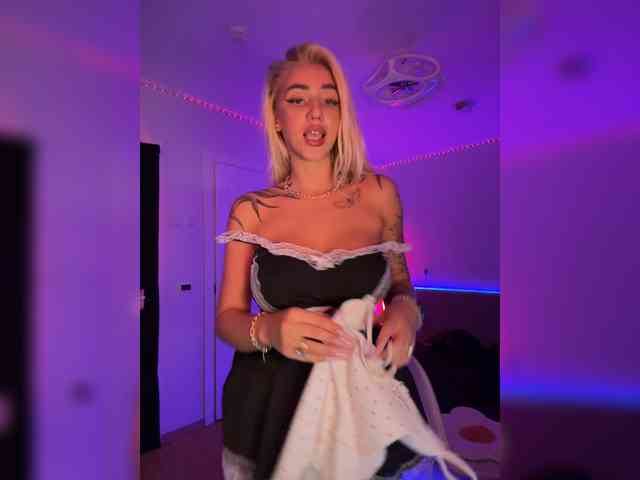 -AmazingBlonde- Sex Cam Show