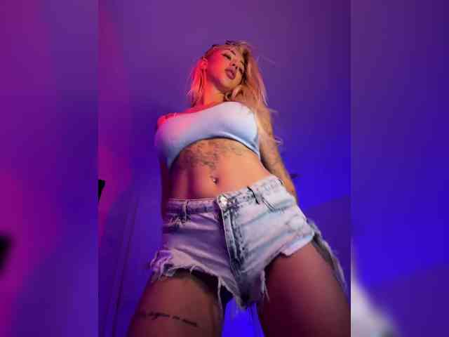 -AmazingBlonde- - Girl 