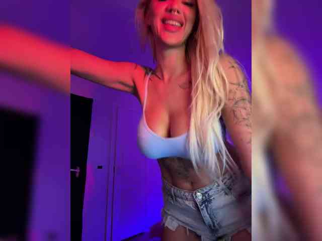 -AmazingBlonde- webcam