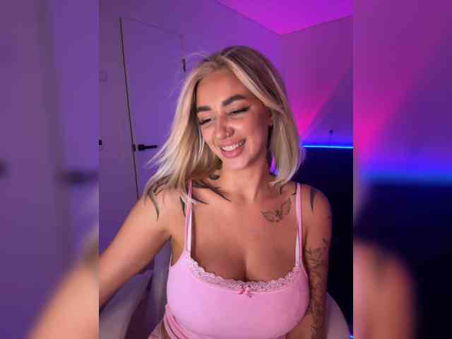 -AmazingBlonde-