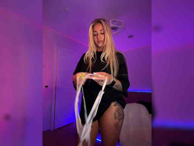 -AmazingBlonde- Sex Cam Show