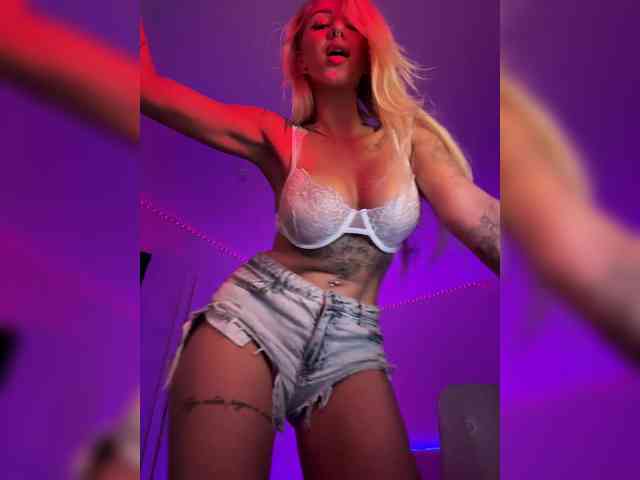 -AmazingBlonde- webcam