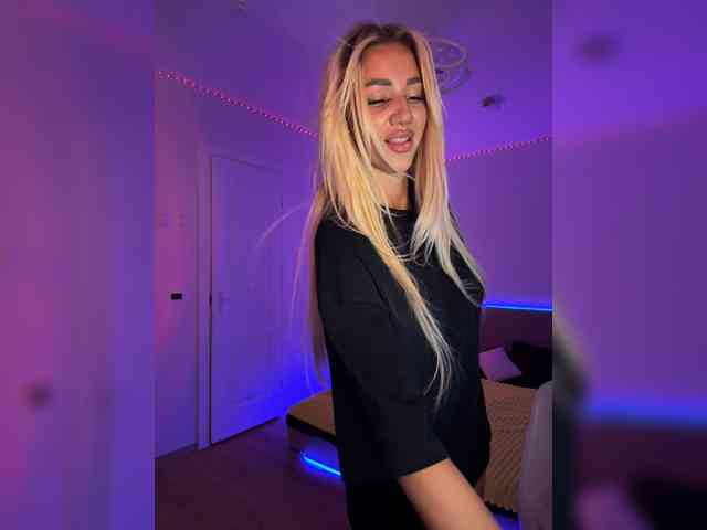 -AmazingBlonde- Sex Cam Show