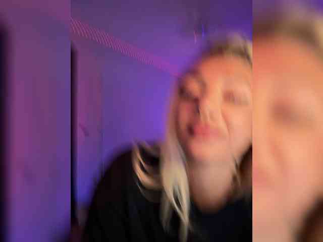 -AmazingBlonde- Sex Cam Show