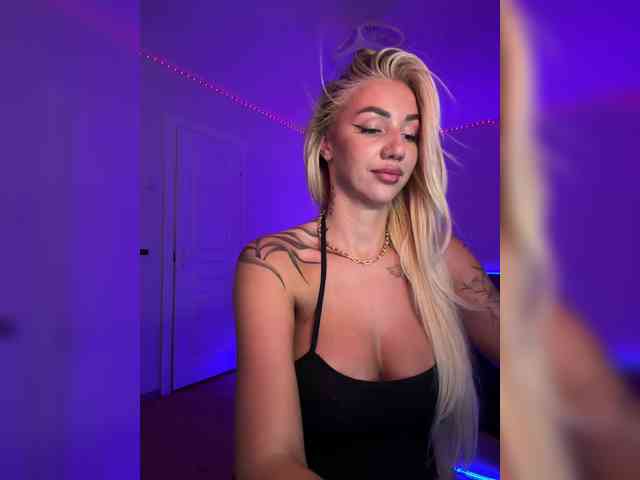 -AmazingBlonde- Sex Cam Show