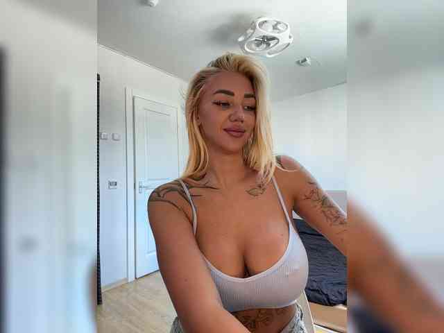 -AmazingBlonde- Sex Cam Show