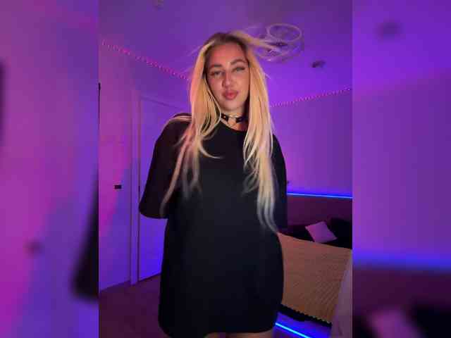 -AmazingBlonde- Sex Cam Show