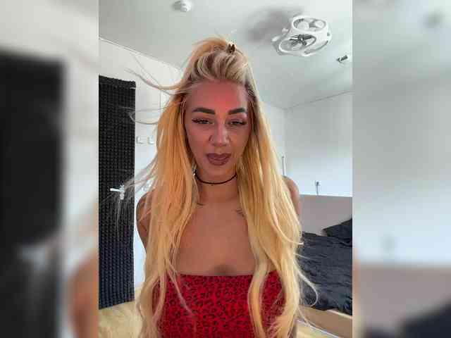 -AmazingBlonde- Sex Cam Show