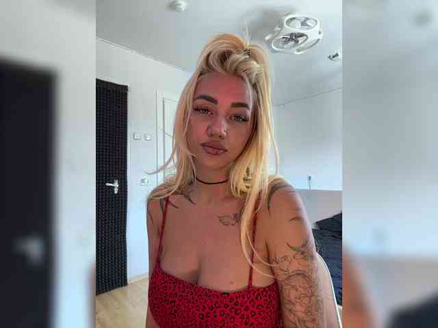 -AmazingBlonde- Sex Cam Show