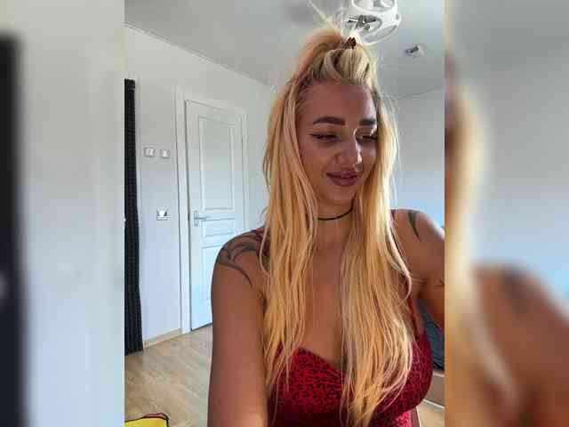 -AmazingBlonde- Sex Cam Show