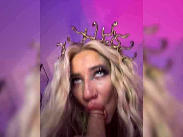 -AmazingBlonde-