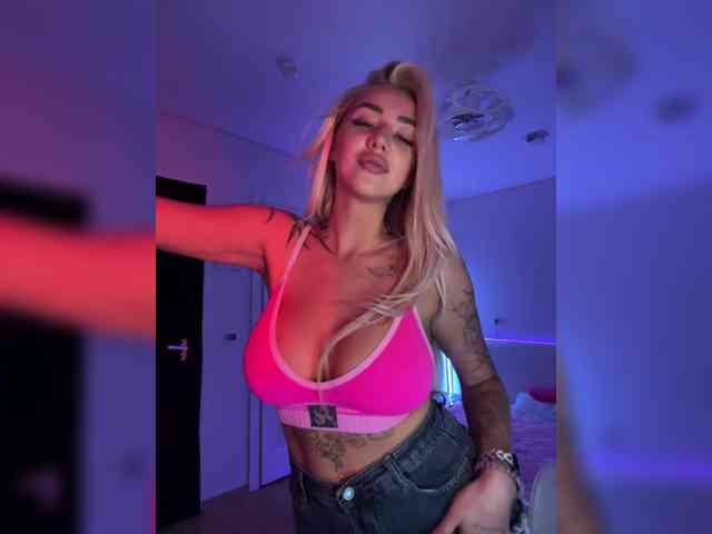 -AmazingBlonde- webcam