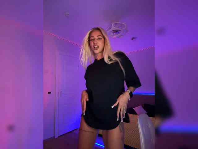 -AmazingBlonde- Sex Cam Show