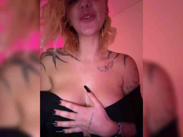 -AmazingBlonde-