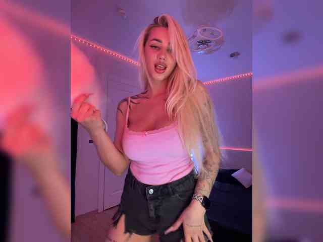 -AmazingBlonde- webcam