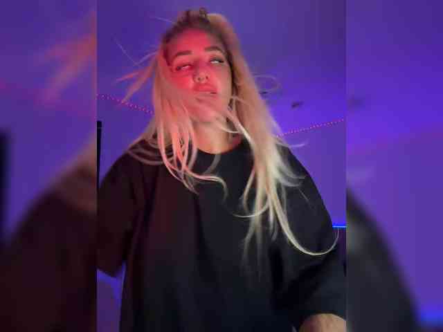 -AmazingBlonde- Sex Cam Show
