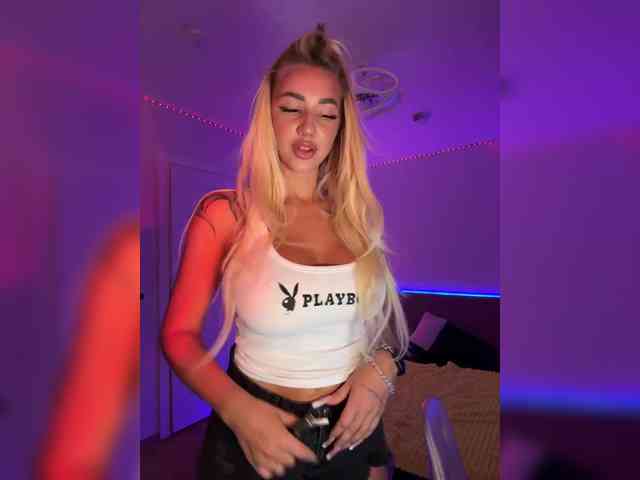 -AmazingBlonde- Sex Cam Show