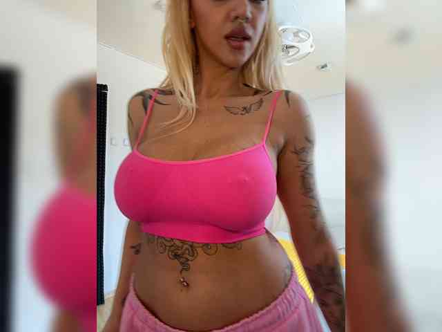 -AmazingBlonde- webcam