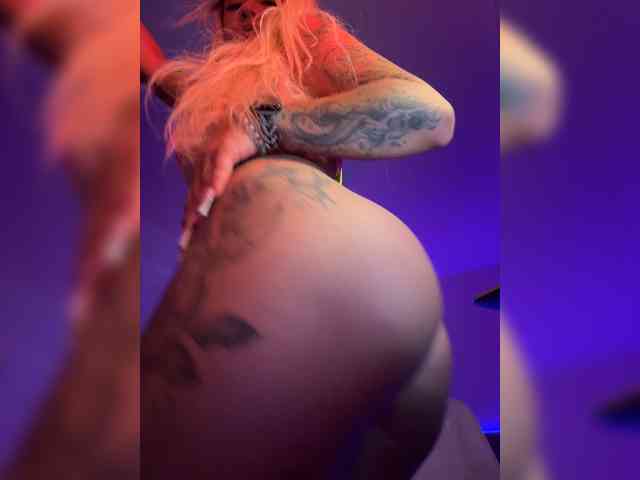 -AmazingBlonde- webcam