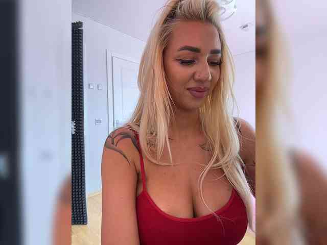-AmazingBlonde- webcam