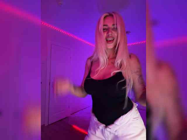 -AmazingBlonde- webcam