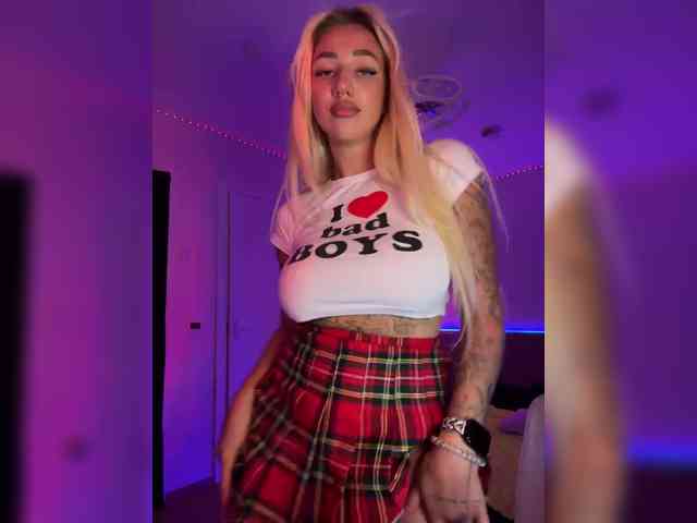 -AmazingBlonde- Sex Cam Show