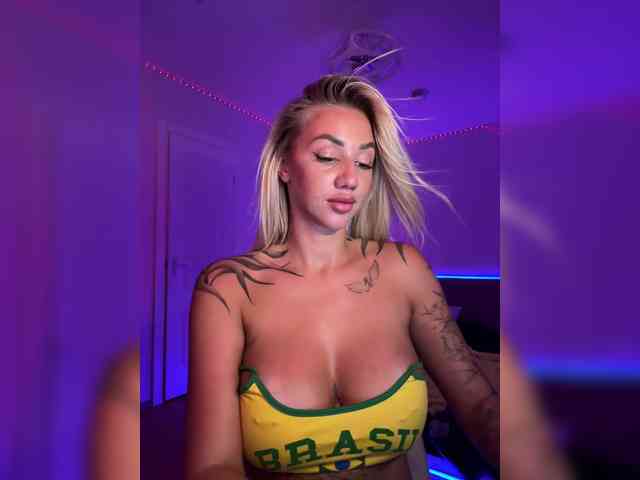 -AmazingBlonde- Sex Cam Show