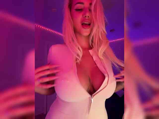 -AmazingBlonde- webcam