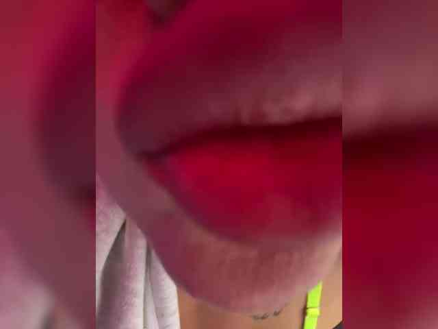 -AmazingBlonde- webcam