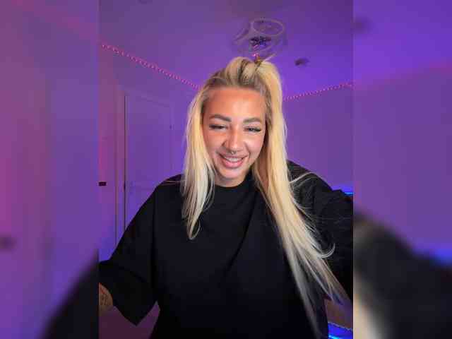 -AmazingBlonde- Sex Cam Show