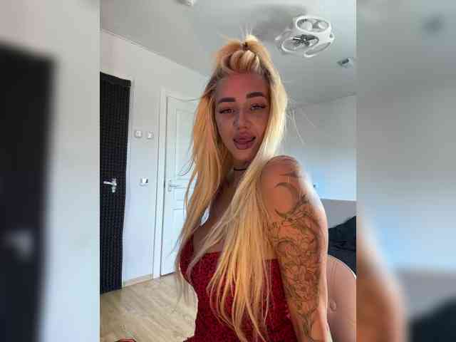 -AmazingBlonde- Sex Cam Show
