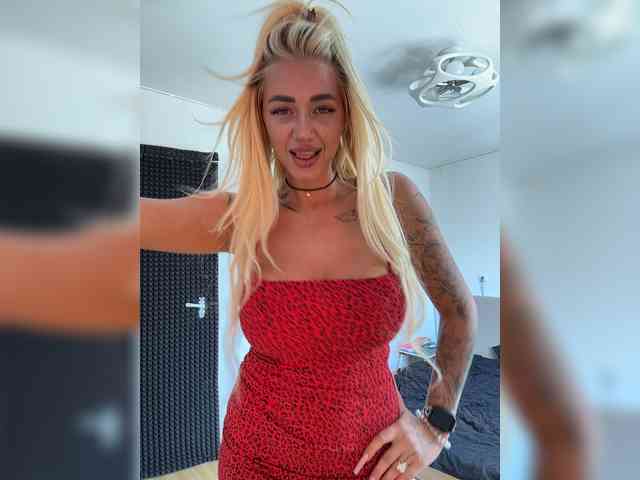 -AmazingBlonde- webcam