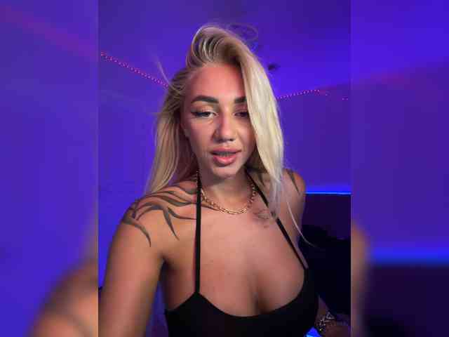 -AmazingBlonde- Sex Cam Show