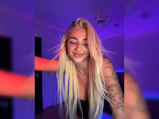-AmazingBlonde- Sex Cam Show