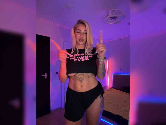 Modèle: -AmazingBlonde-