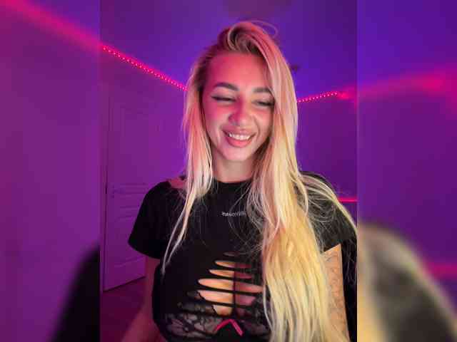 -AmazingBlonde- webcam