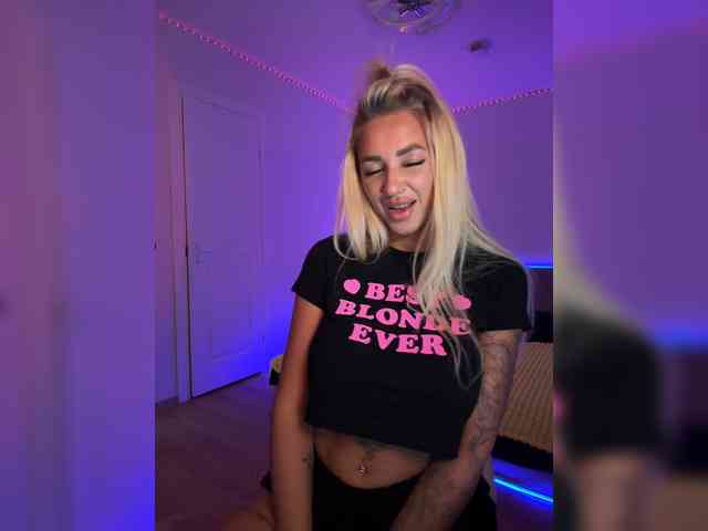 -AmazingBlonde- Sex Cam Show