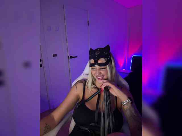 -amazingblonde-'s cam show statistics and live stream