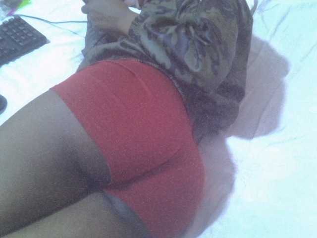 Tashabea live cam on BongaCams