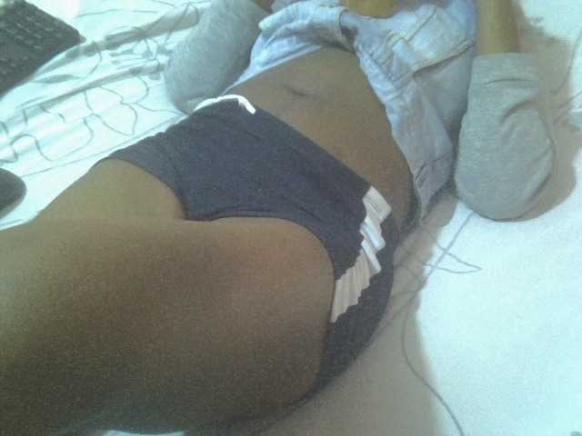 le modèle Tashabea est en webcam porno dans un show sur le site bongacams, il possède les tags suivants: Ebony,Brunette,Shaved