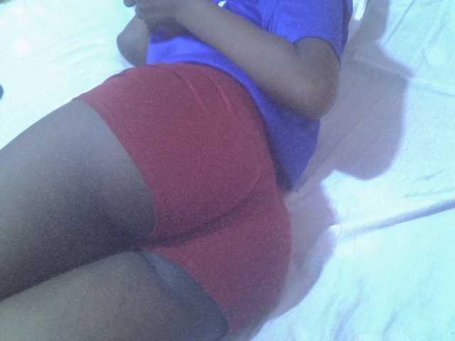 Tashabea live cam on BongaCams