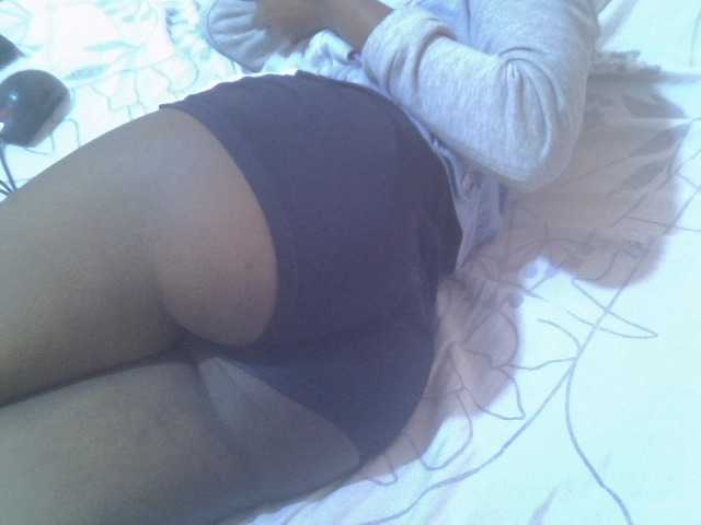 le modèle Tashabea est en webcam porno dans un show sur le site bongacams, il possède les tags suivants: Ebony,Brunette,Shaved