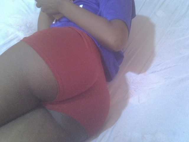 Tashabea live cam on BongaCams