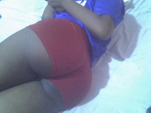 Tashabea live cam on BongaCams