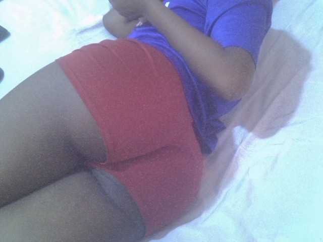 Tashabea live cam on BongaCams