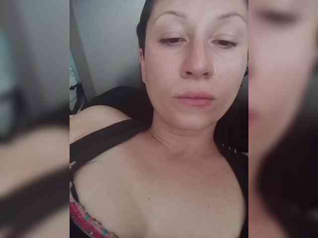 NecroMilfa webcam