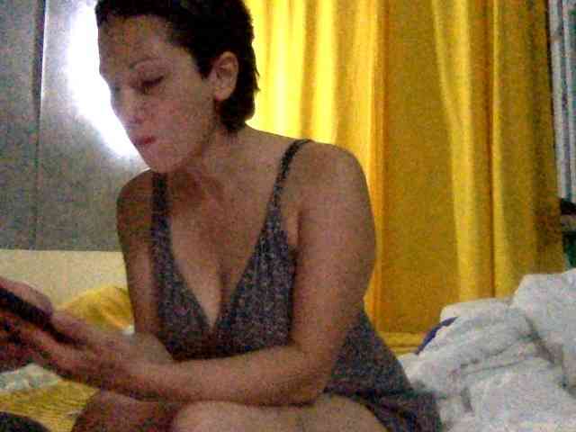 NecroMilfa webcam