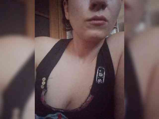 NecroMilfa webcam